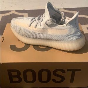 Yeezy 350 Boost Cloud